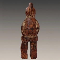 Petite et ancienne statuette Mambila Kaka traces sacrificielles