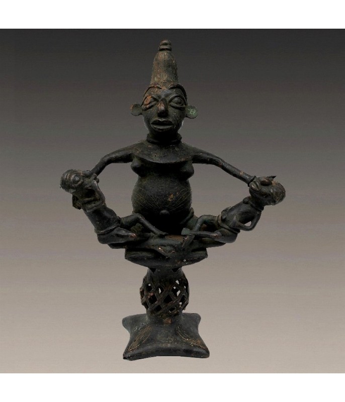 Figure de Reine Tikar Bronze ancien