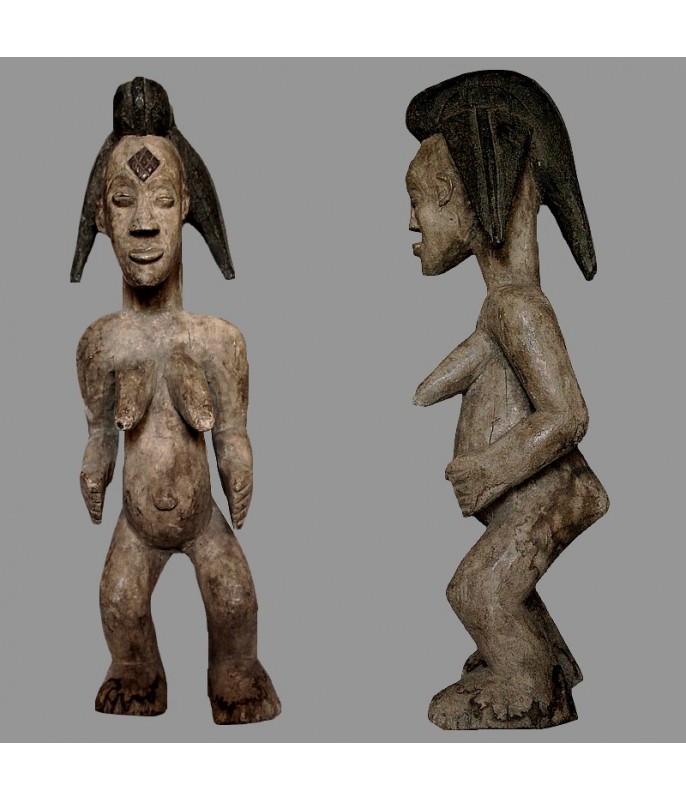 Statuette protectrice en figure de reine Punu