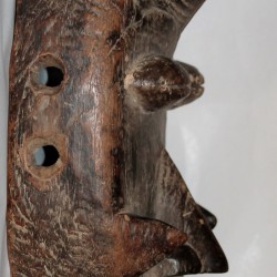 Ancien masque Dan Kran traces utilisation
