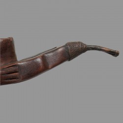 Ancienne pipe Mangbetu utilisée