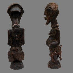 Petite rare et ancienne statuette Songyé