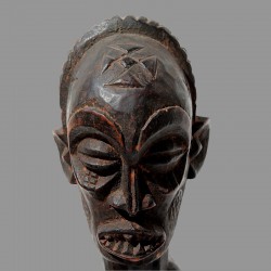 Figure d'Ancêtre Tchokwé Lwéna