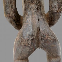 Ancienne statuette africaine fecondite Luba detail