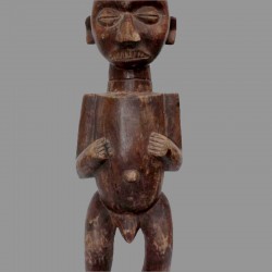 Statuette Suku figure ancetre protecteur detail