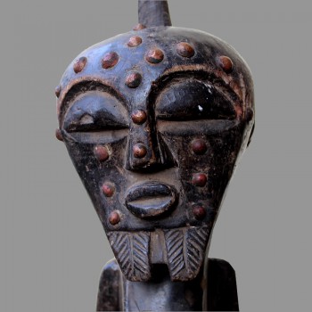 Belle statuette africaine Nkisi Songye ancien la tete