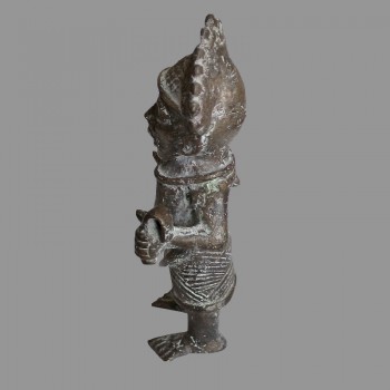 Représentation en bronze de l Oba guerrier Bénin