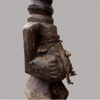 Grande statuette Songye ancienne détail