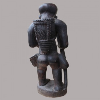 Statuette Tikar masculine de dos