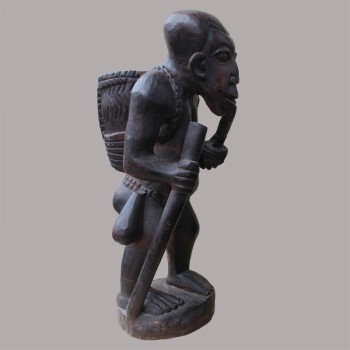 Statuette Tikar masculine cueilleur chasseur