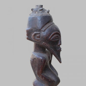 Statuette Basikasingo figure d Ancetre détails