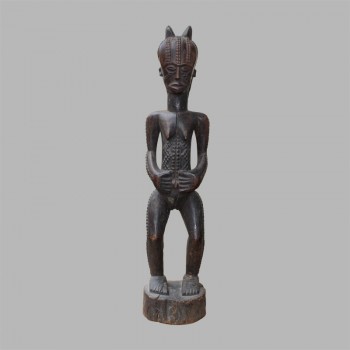 Rare statuette Ngombe atypique