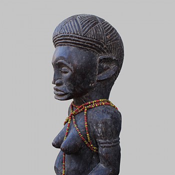 Statuette Tchokwe protectrice ancienne Ancêtre