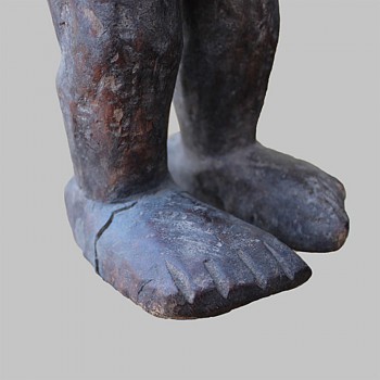 Statuette Tchokwe protectrice ancienne zoom