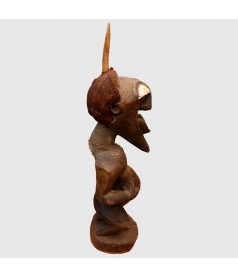 Statuette Songye ancienne R.D.C profil droit