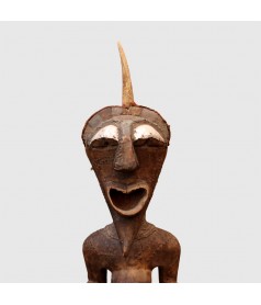 Statuette Songye ancienne R.D.C detail de le tete