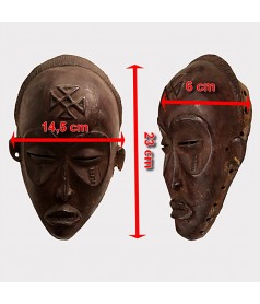 Beau et ancien masque Tchokwe dimensions