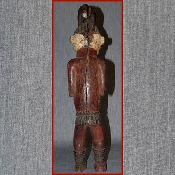 Statuette Kuyu en figure d’ancêtre de dos