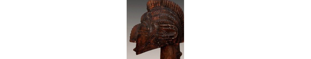 Les Baga statuettes serpents  et masques Nimba 